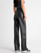 Edge | Pantalón wide leg efecto cuero